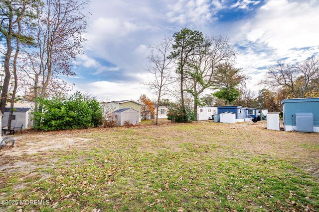 3 Badger Court, Whiting, NJ 08759