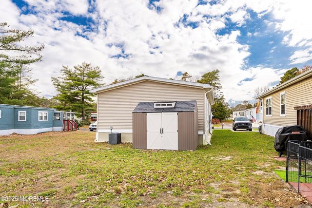 3 Badger Court, Whiting, NJ 08759