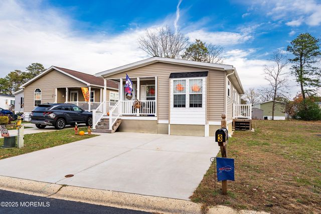 3 Badger Court, Whiting, NJ 08759