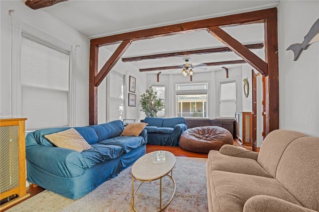 28 Rhode Island Avenue, Newport, RI 02840