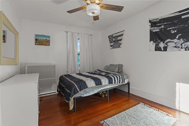 28 Rhode Island Avenue, Newport, RI 02840