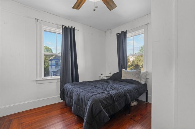 28 Rhode Island Avenue, Newport, RI 02840