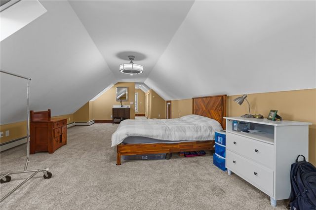 28 Rhode Island Avenue, Newport, RI 02840