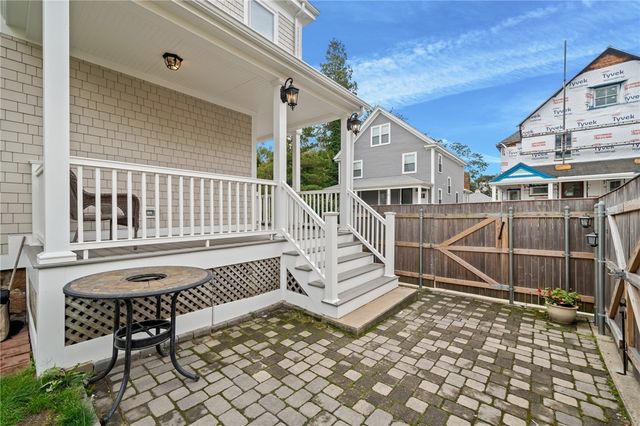 28 Rhode Island Avenue, Newport, RI 02840
