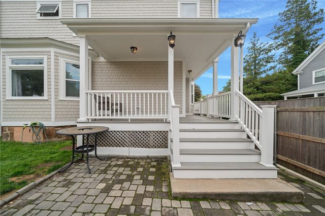 28 Rhode Island Avenue, Newport, RI 02840