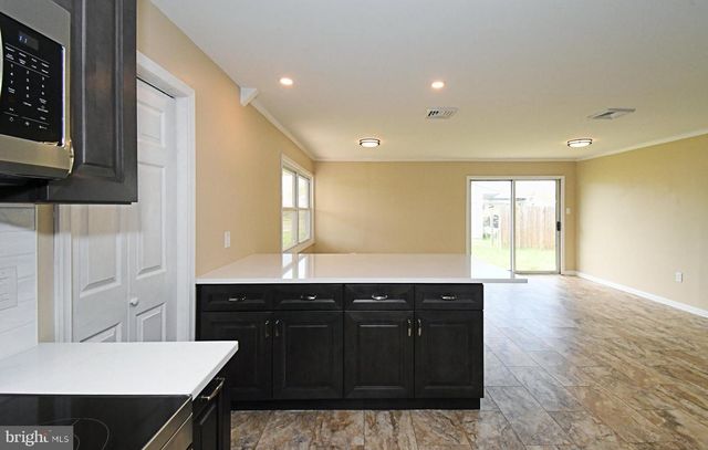 59 THALIABUSH LN, Levittown, PA 19054