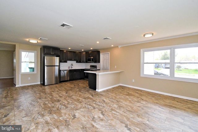 59 THALIABUSH LN, Levittown, PA 19054