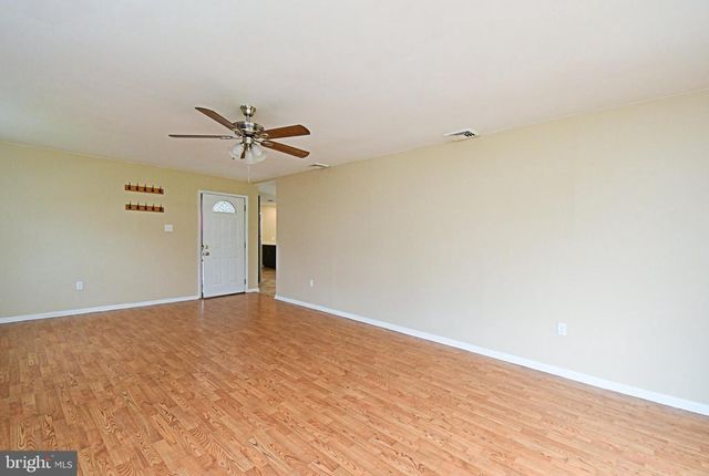 59 THALIABUSH LN, Levittown, PA 19054