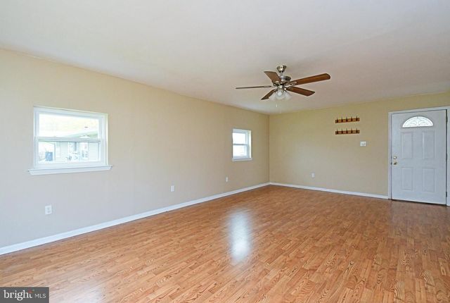 59 THALIABUSH LN, Levittown, PA 19054