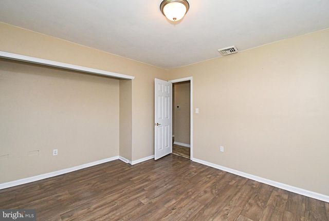 59 THALIABUSH LN, Levittown, PA 19054