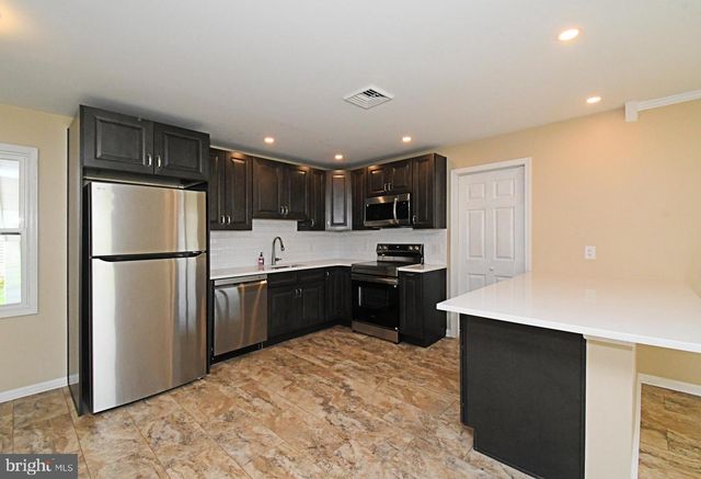 59 THALIABUSH LN, Levittown, PA 19054