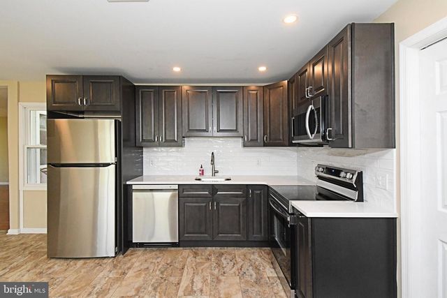 59 THALIABUSH LN, Levittown, PA 19054