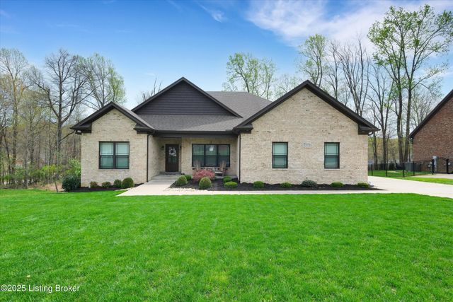 4203 Smarty Jones Dr, Louisville, KY 40214
