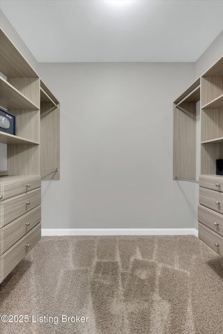 4203 Smarty Jones Dr, Louisville, KY 40214