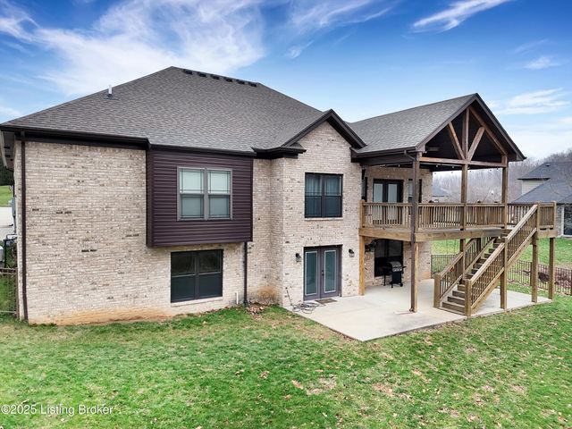 4203 Smarty Jones Dr, Louisville, KY 40214