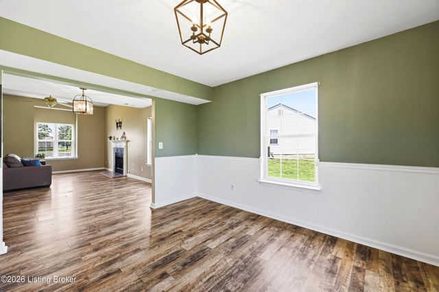 429 Tyler Pkwy, Shepherdsville, KY 40165