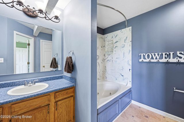 429 Tyler Pkwy, Shepherdsville, KY 40165