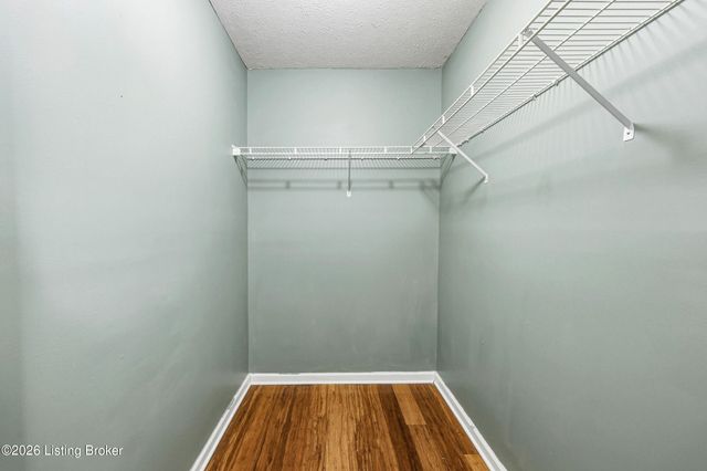 429 Tyler Pkwy, Shepherdsville, KY 40165