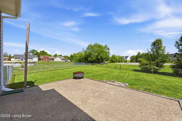 429 Tyler Pkwy, Shepherdsville, KY 40165