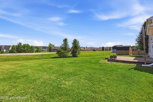 429 Tyler Pkwy, Shepherdsville, KY 40165