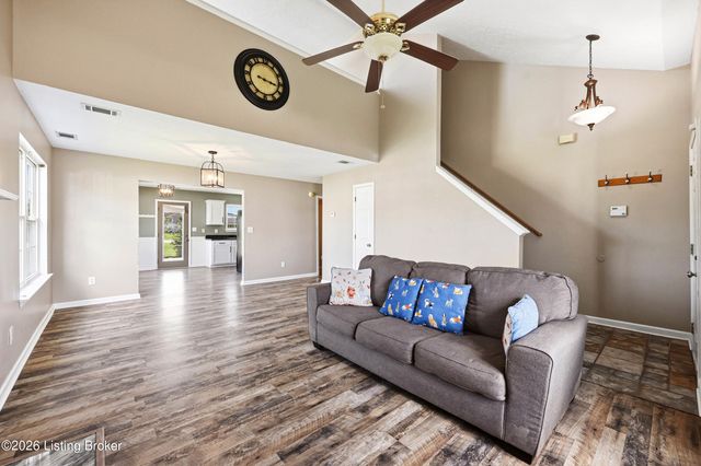 429 Tyler Pkwy, Shepherdsville, KY 40165