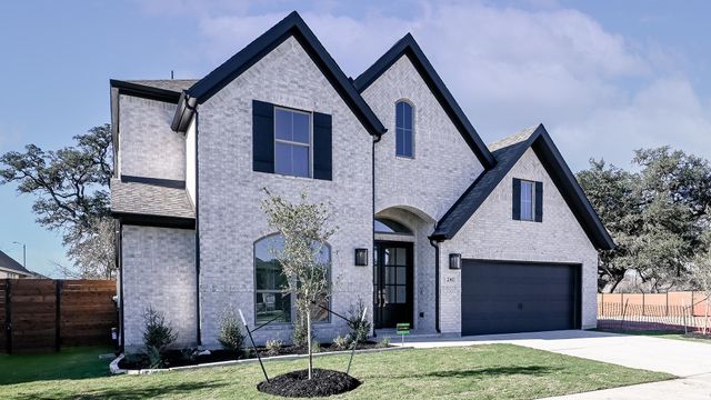 241 Melody LN, Lockhart, TX 78644