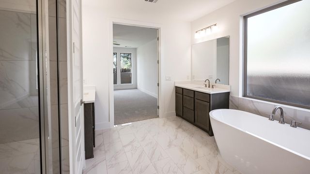 241 Melody LN, Lockhart, TX 78644