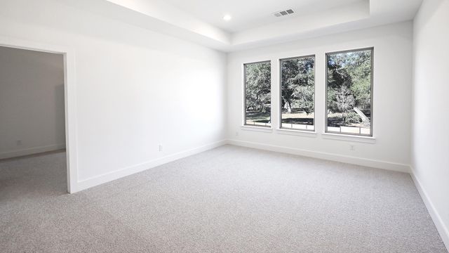 241 Melody LN, Lockhart, TX 78644