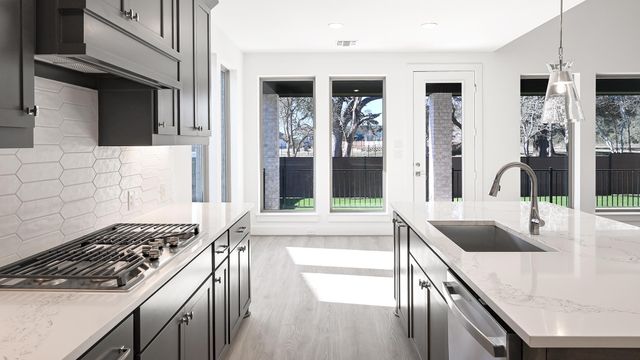 241 Melody LN, Lockhart, TX 78644