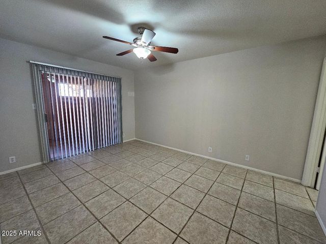 312 W YUKON Drive 7, Phoenix, AZ 85027