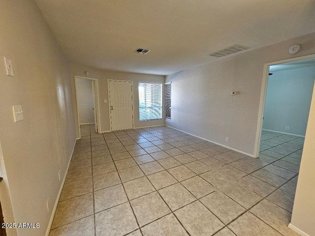 312 W YUKON Drive 7, Phoenix, AZ 85027