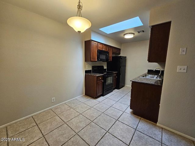 312 W YUKON Drive 7, Phoenix, AZ 85027
