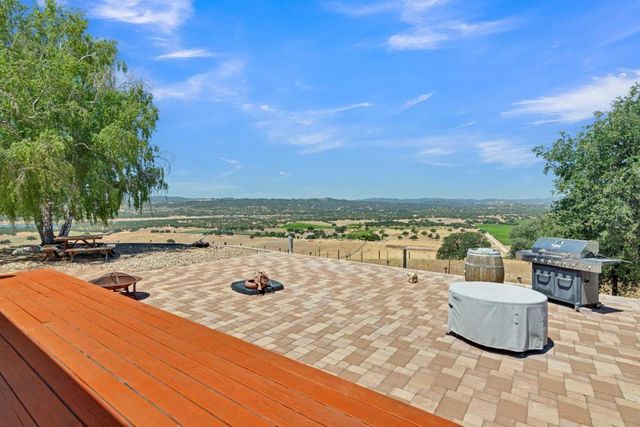 70500 Bradley Lockwood Road, Lockwood, CA 93932