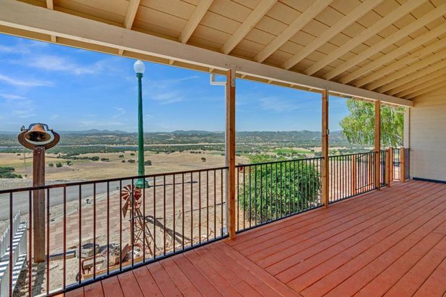 70500 Bradley Lockwood Road, Lockwood, CA 93932