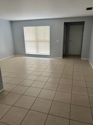 11421 NW 39th Place, Sunrise, FL 33323