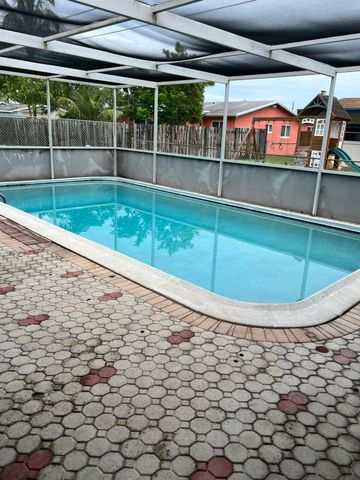 11421 NW 39th Place, Sunrise, FL 33323