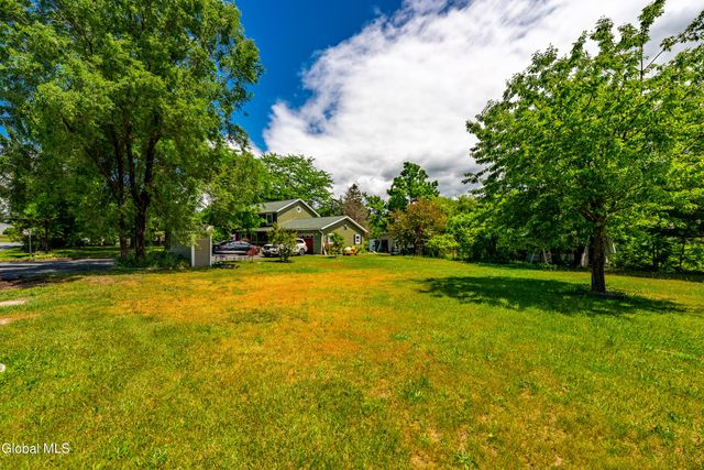 379 NY-355, Poestenkill, NY 12140