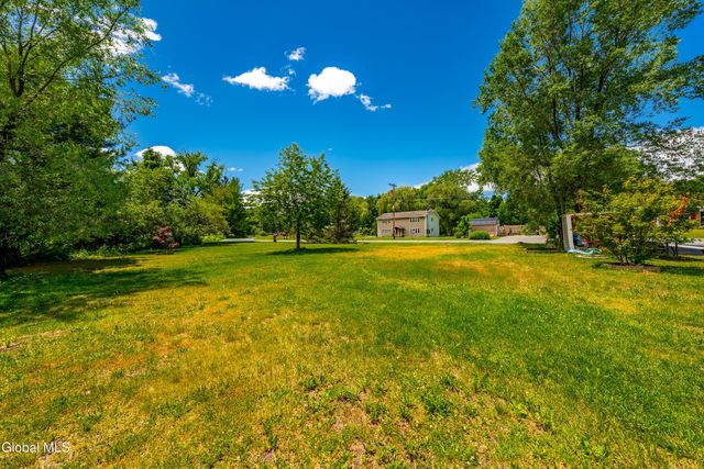 379 NY-355, Poestenkill, NY 12140