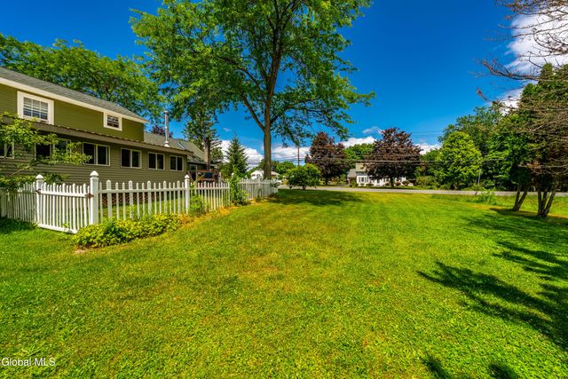 379 NY-355, Poestenkill, NY 12140