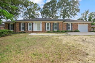 5626 Weatherford Road, Fayetteville, NC 28303