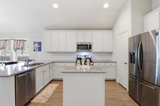 40526 Berylline Lane, Magnolia, TX 77354