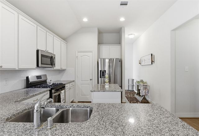 40526 Berylline Lane, Magnolia, TX 77354