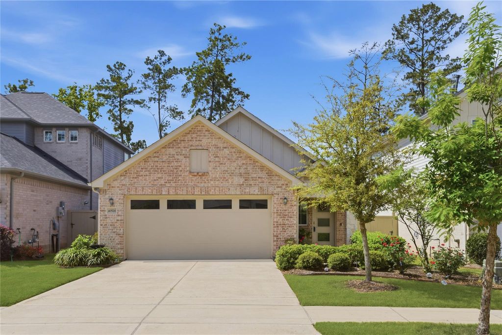 40526 Berylline Lane, Magnolia, TX 77354