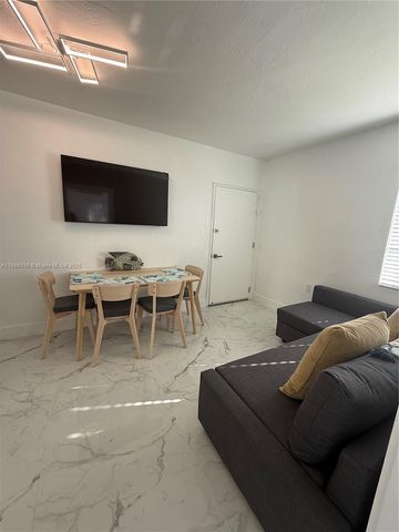 8340 Crespi Blvd 18, Miami Beach, FL 33141