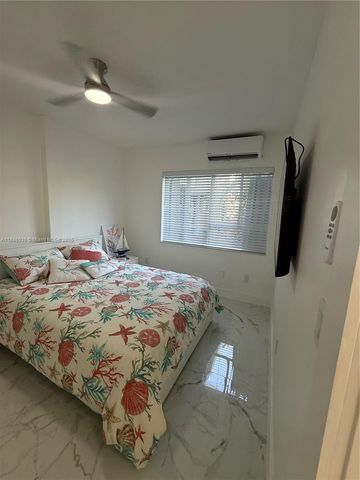 8340 Crespi Blvd 18, Miami Beach, FL 33141