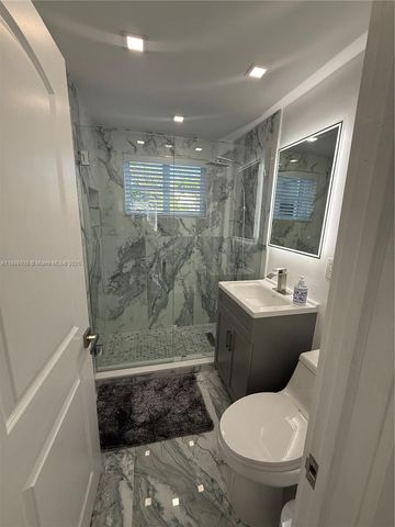 8340 Crespi Blvd 18, Miami Beach, FL 33141