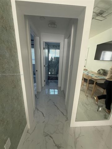 8340 Crespi Blvd 18, Miami Beach, FL 33141