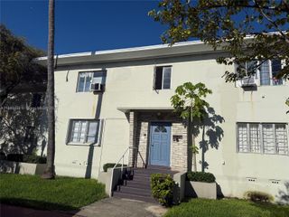 8340 Crespi Blvd 18, Miami Beach, FL 33141