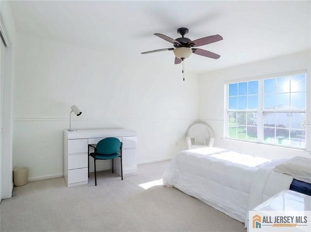 16 Tryall Boulevard, Monroe, NJ 08831