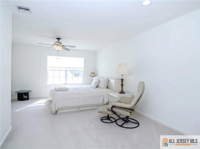 16 Tryall Boulevard, Monroe, NJ 08831